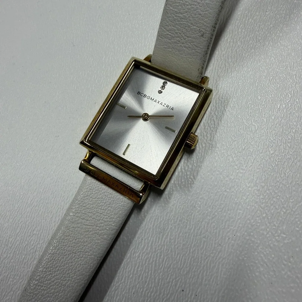 BCBGMAXAZRIA Womens Watch Gold Tone Rectangle Case White Leather BG50820002